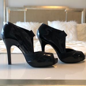 BCBG 3 1/2” black heels.